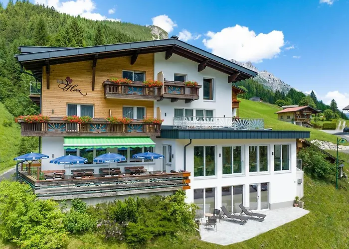 Hotel Tiroler Herz Hinterhornbach photo