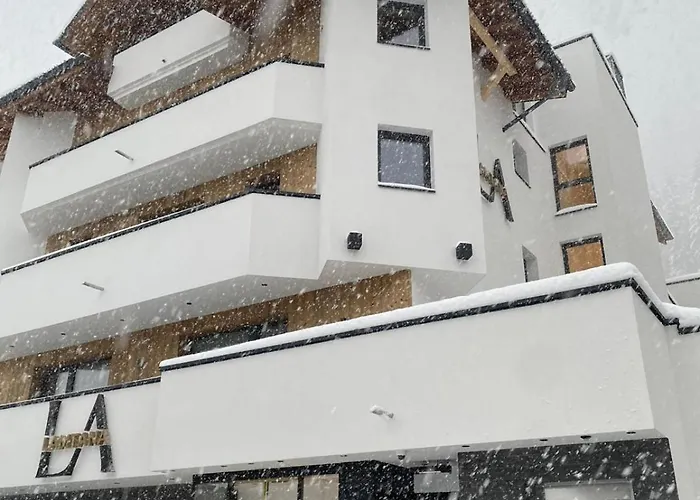 Hotel Lamtana Ischgl photo