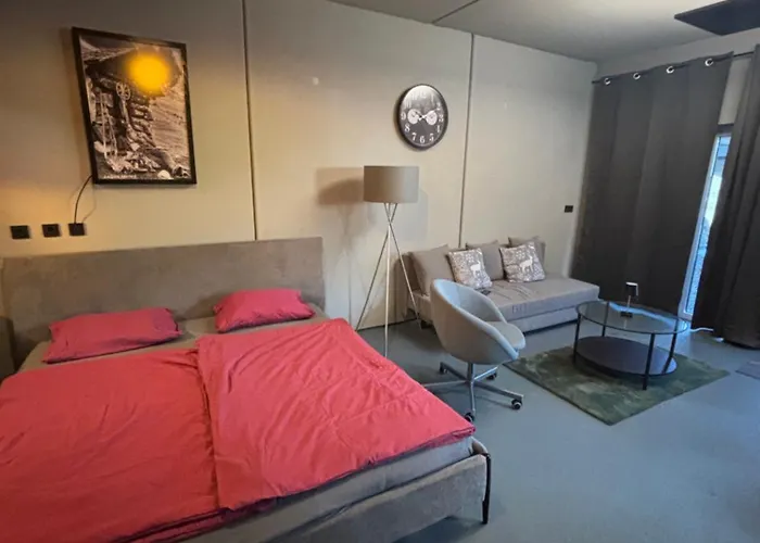 Moderne Neubau-Ferienwohnung Mit Terrasse & Parkplatz Nahe Seefeld Reith bei Seefeld foto